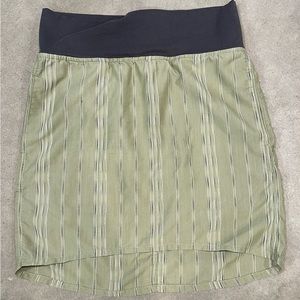 Horny Toad women’s cotton lightweight green skirt size medium